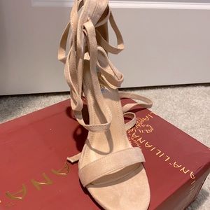 Women’s nude heels